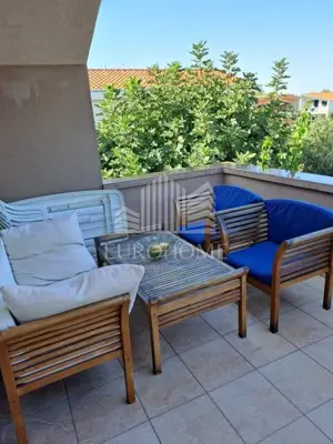 Kuća 140 m², Vir - dva apartmana i uređeno dvorište - 7