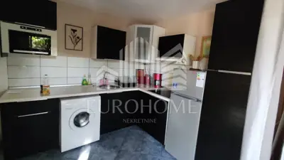 Kuća 140 m², Vir - dva apartmana i uređeno dvorište - 3