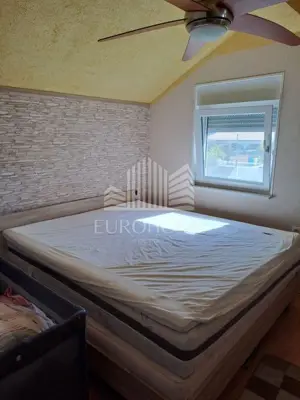 Kuća 140 m², Vir - dva apartmana i uređeno dvorište - 4