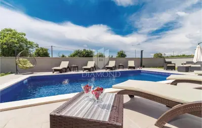 House 169 m², Marčana - pool and wellness - 3