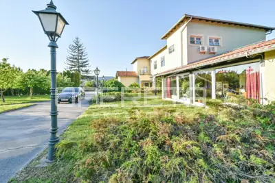 Haus zum Kauf in Centar, 900 m² - 3