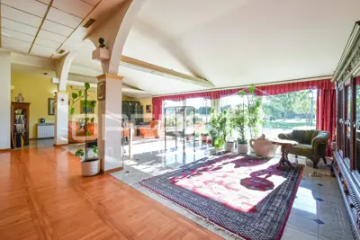 Haus zum Kauf in Centar, 900 m² - 10
