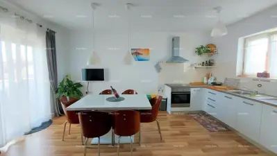 Haus zum Kauf in Bale, 340 m² - 3