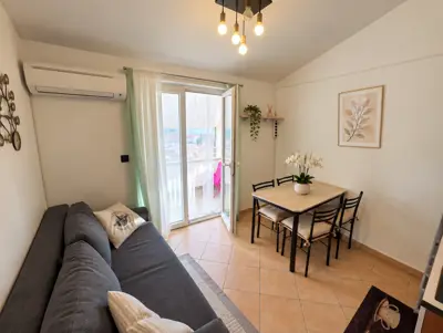 Wohnung 32 m², Nova Veruda, Pula - Loggia und Blick ins Grüne - 2