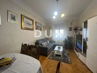 Etage 158 m², Kastav Zentrum - 3 Wohnungen und Aussicht - 8