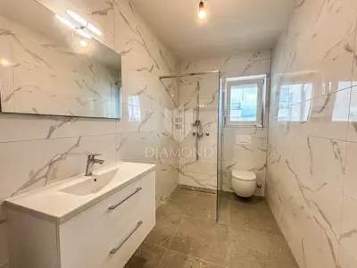 Umag, novogradnja "ključ u ruke" s krovnom terasom! - 6