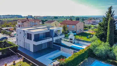 House for sale in Novigrad, 135 m²
