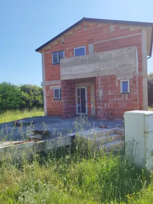 Kuća 400 m², Ližnjan - građevinsko zemljište 1.110 m² - 2