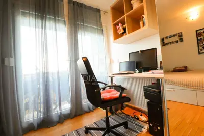 Zagreb, Stenjevec! Functional 3-room apartment with two loggias! - 8