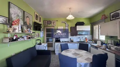 Apartment 64 m², Pula Centar - 2 rooms, loggia and balcony - 6