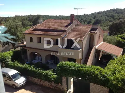 House 173 m², Artatore - 3 apartments and sea view