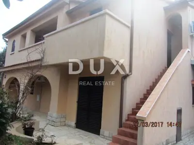 House 173 m², Artatore - 3 apartments and sea view - 4