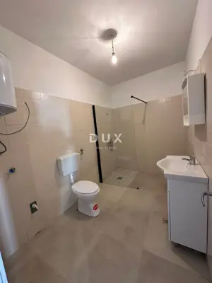 Apartment 45 m², Obrovac - renovated, center - 4