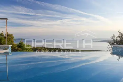 Kuća 440 m², Baška Voda - bazen i okućnica - 2