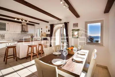 Kuća 440 m², Baška Voda - bazen i okućnica - 11