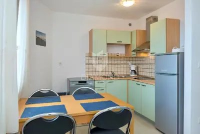 Apartmanska kuća 254 m², Rabac, pogled na more - 14