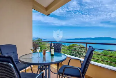 Apartmanska kuća 254 m², Rabac, pogled na more - 21