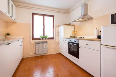 Rovinj, Haus mit Hof in ruhiger Zone - 5