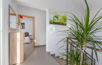 Kuća 154 m², Labin okolica - bazen i okućnica - 7