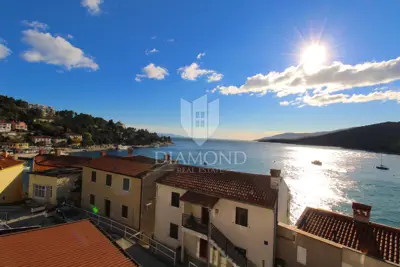 Rabac, stambeno-poslovni objekt prvi red do mora - 4