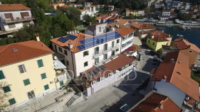 Rabac, stambeno-poslovni objekt prvi red do mora - 8
