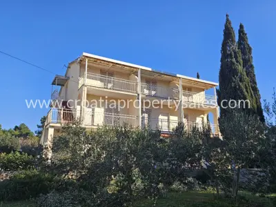 Kuća 550 m², otok Hvar - miran dio mjesta i plaže
