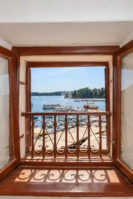 Apartment 70 m², Rovinj center - sea view