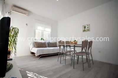Apartment house, Omiš, quiet location near the sea - 2