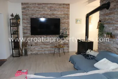 Apartment house, Omiš, quiet location near the sea - 9