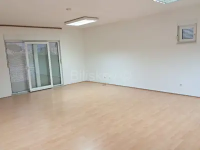 Gewerbefläche 165 m², Mejaši – 5 Büros und Klimaanlage - 2