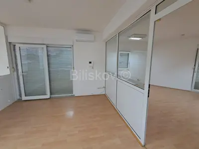 Poslovni prostor 165m², Mejaši – 5 ureda i klimatizacija - 3
