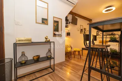 Studio apartman 20 m², Rovinj centar, prizemlje i uređen - 13