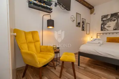Studio apartman 20 m², Rovinj centar, prizemlje i uređen - 2