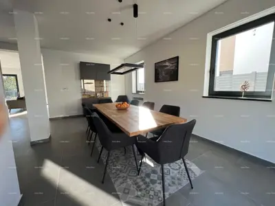 Villa 220 m², Svetvinčenat - pool and grounds 767 m² - 10