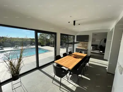 Villa 220 m², Svetvinčenat - pool and grounds 767 m² - 3