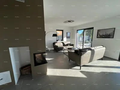 Villa 220 m², Svetvinčenat - pool and grounds 767 m² - 12