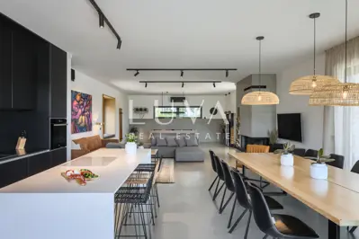 Villa 300 m², Brajkovići near Pazin - heated infinity pool - 5
