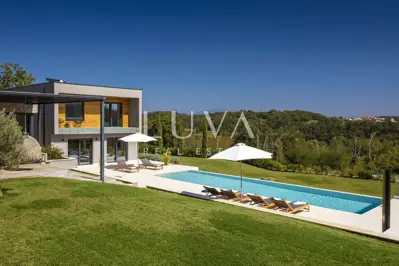 Villa 300 m², Brajkovići near Pazin - heated infinity pool - 3