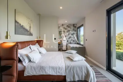 Villa 300 m², Brajkovići near Pazin - heated infinity pool - 18