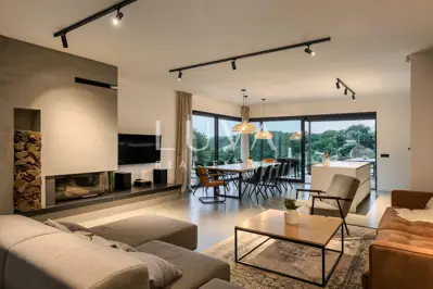 Villa 300 m², Brajkovići near Pazin - heated infinity pool - 9