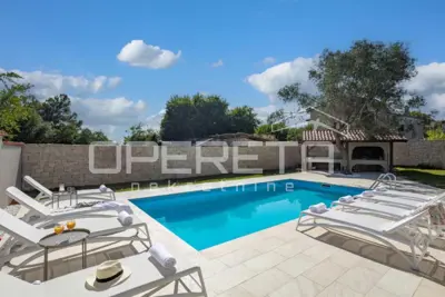 House for sale in Brtonigla, 165 m² - 8