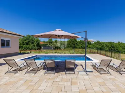 Istria, Labin, house with a large building plot - 10