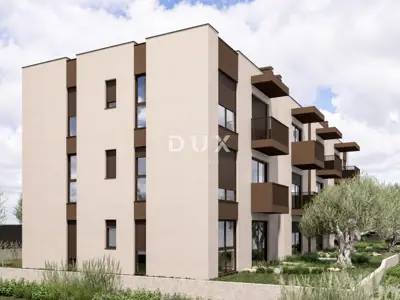 Stan 70 m², Vodice - pogled na more i mirna lokacija