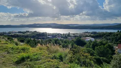 Šibenik, prodaja, građevinsko zemljište, pravomoćna dozvola
