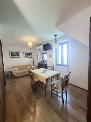House 95 m², Rovinj - first row to the sea and sea view - 5