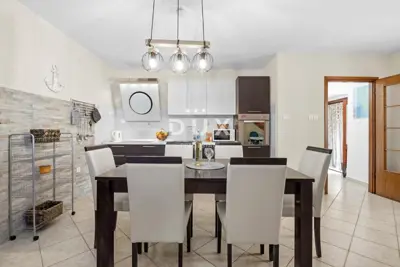 House for sale in Marčana, 170 m² - 7