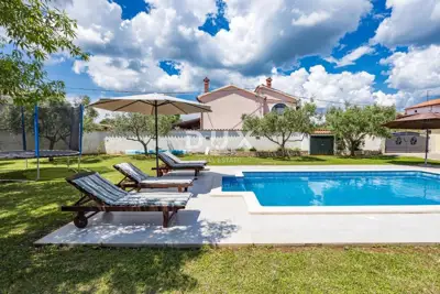 House for sale in Marčana, 170 m² - 10