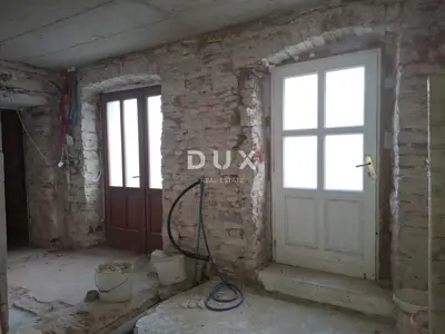 ISTRA, BALE - house and auxiliary building in the center - 6