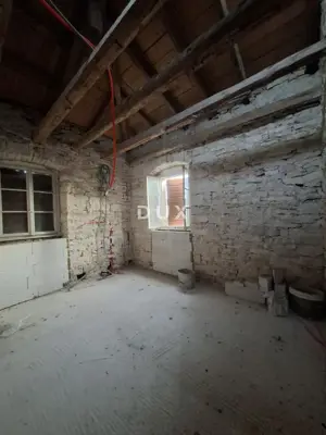 ISTRA, BALE - house and auxiliary building in the center - 12