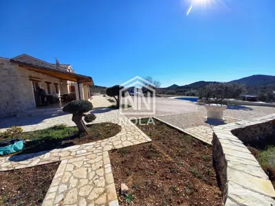 Villa 360 m² in Vodice, Pool und Tennisplatz - 4